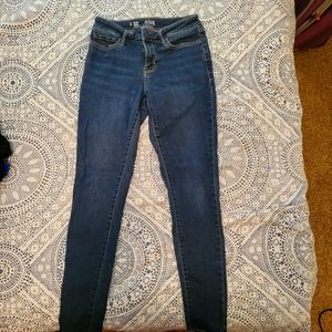 A.N.A. mid-rise jegging size 4